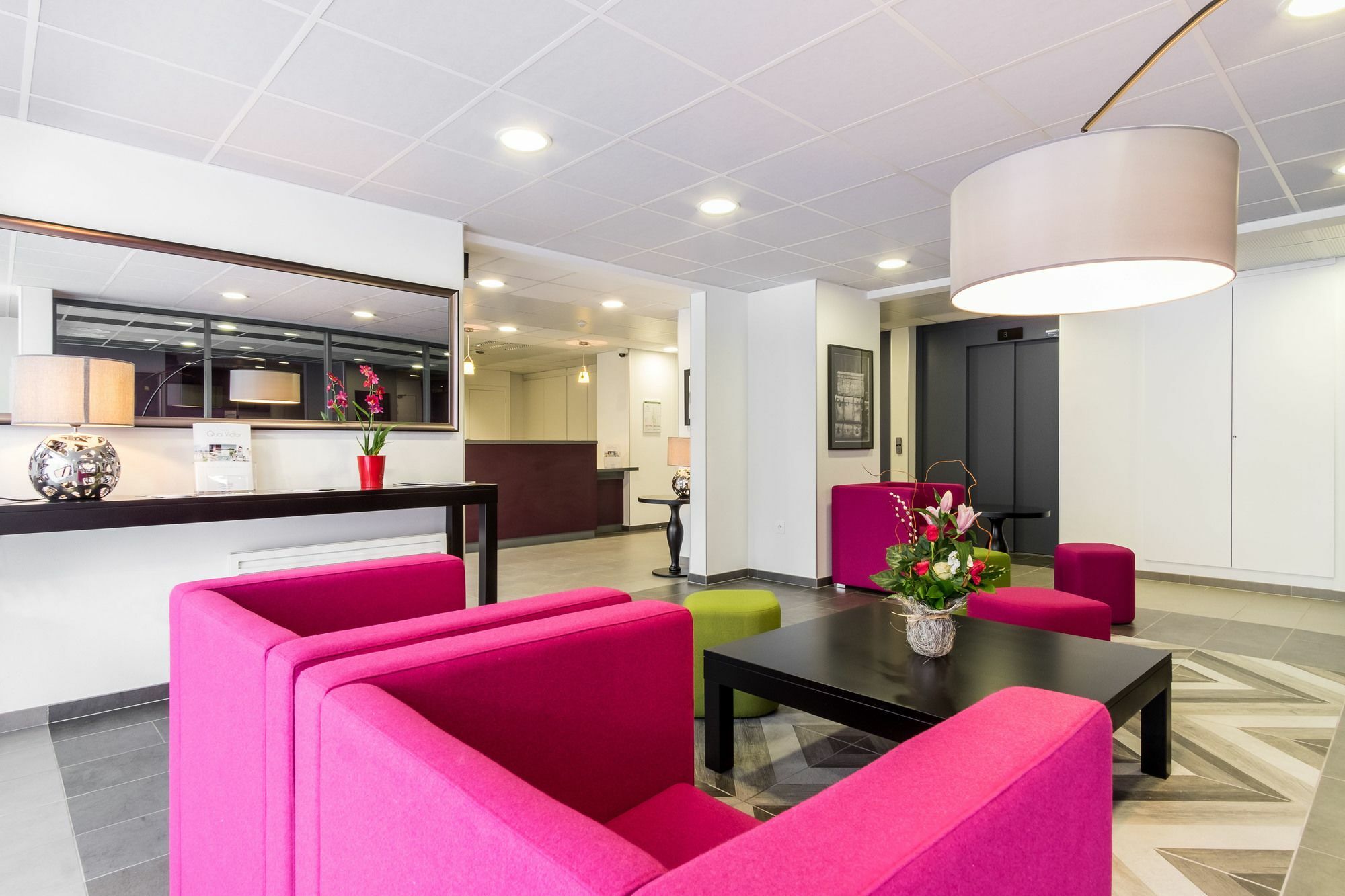 Nemea Appart Hotel Quai Victor Tours Centre Bagian luar foto